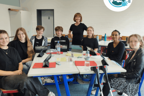 Projekttage Deutsche Gebärdensprache mit manimundo am Gymnasium Bad Waldsee